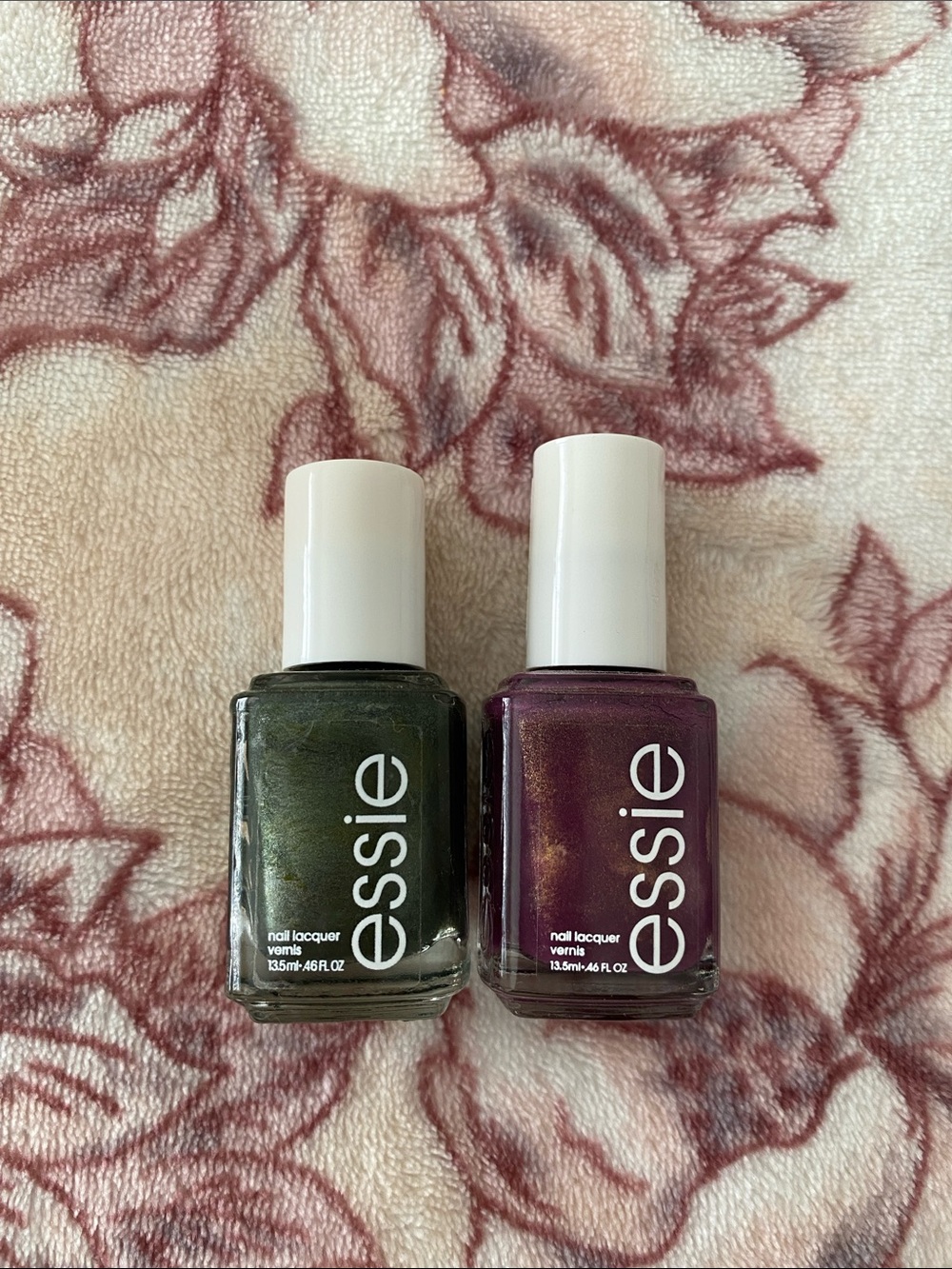 Essie Nail Polish 🤍